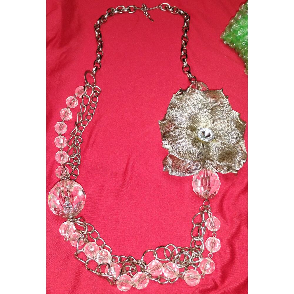 Vintage Silver-Tone Statement Necklace with Flower & Faceted Crystal Beads